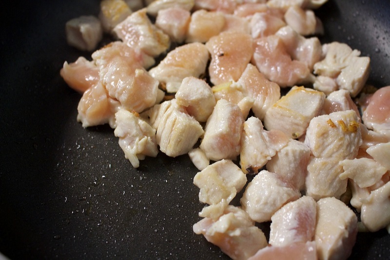 diced pieces of chicken meat