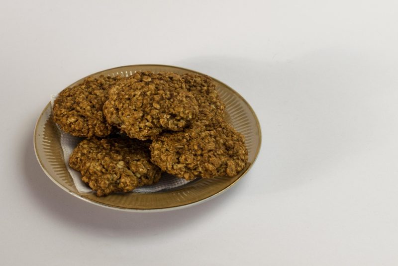 dish of five oatmeal cookies