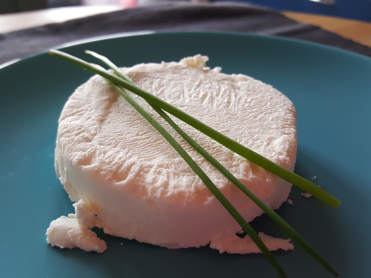 savor-the-southwest-goat-cheese with green chives