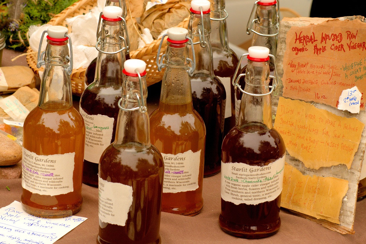 vinegar for flavorful sauce on savor the southwest